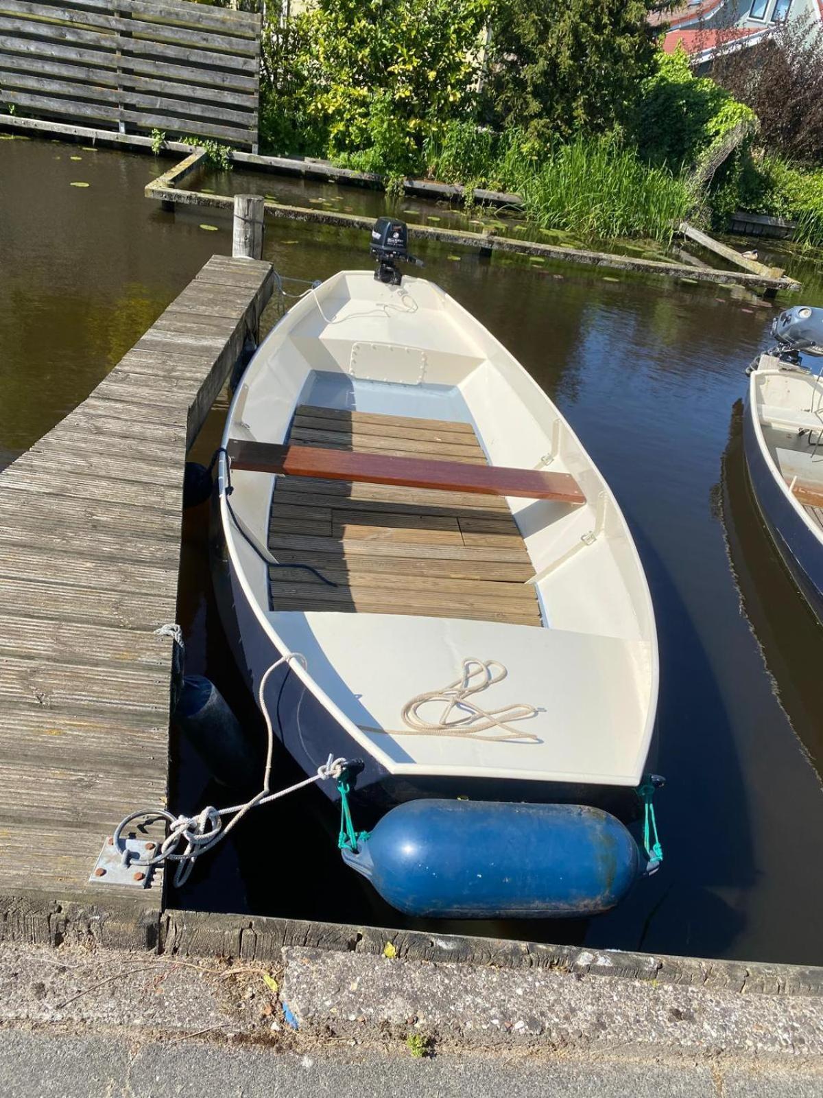 Huis Bij Het Water Met Sloepje Jutrijp المظهر الخارجي الصورة